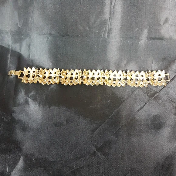 Bracelet - Picture 2 of 8